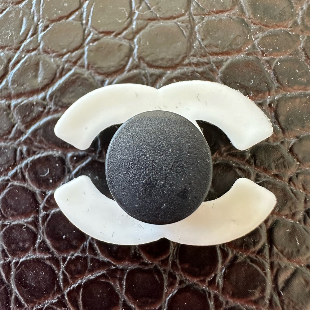 CROC Classic White CHARM - Picture 3 of 4